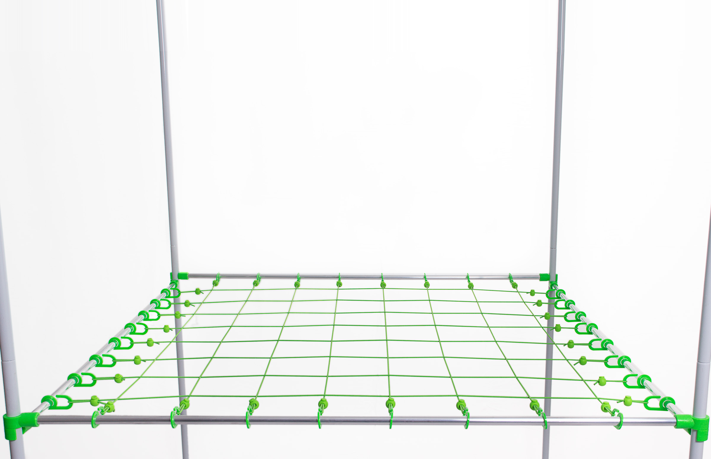 Betternet als grünes Netz in einer Growbox